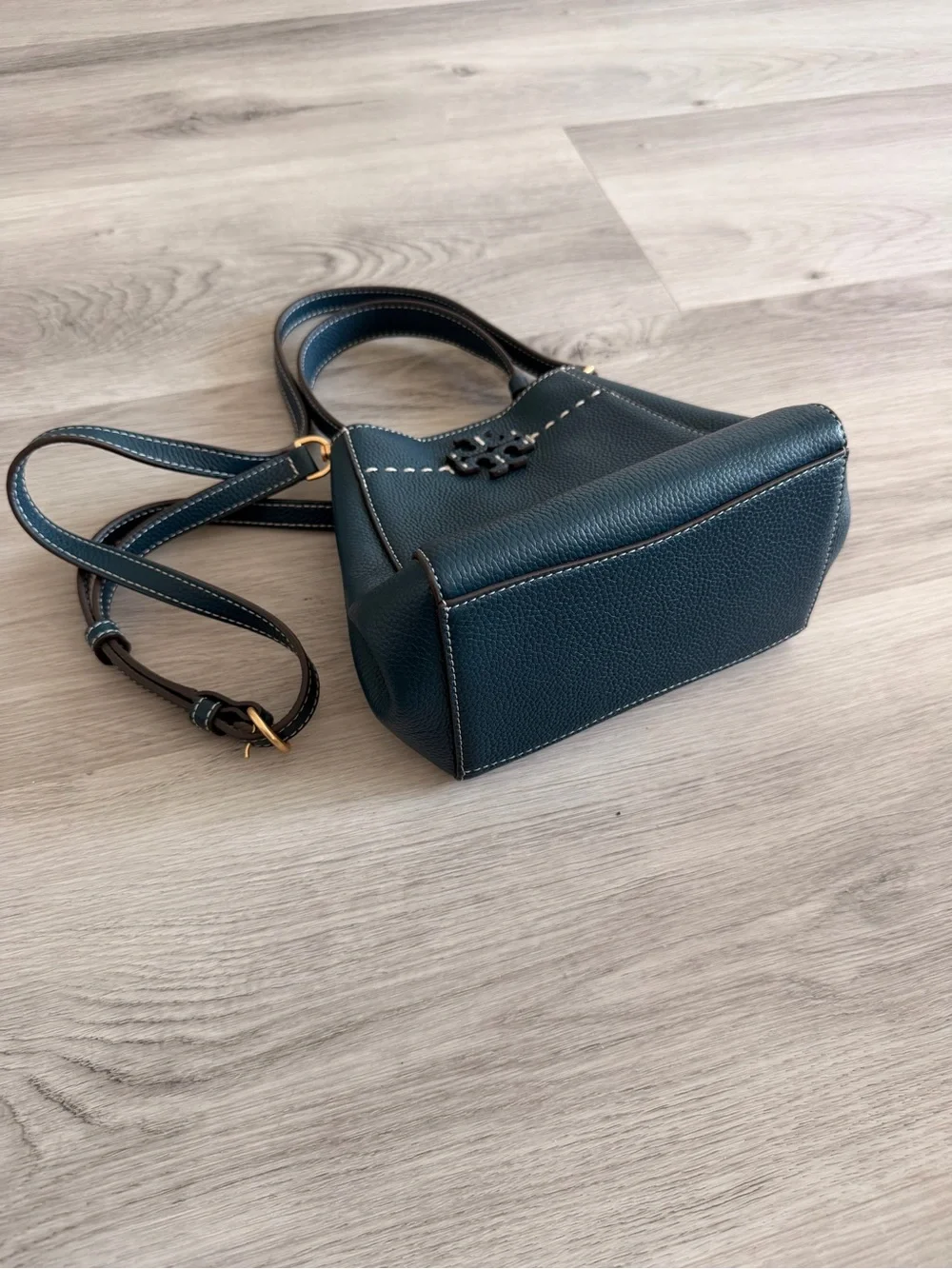Tory Burch authentic tory